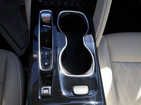 Certified 2023 Buick Envision Avenir image 31