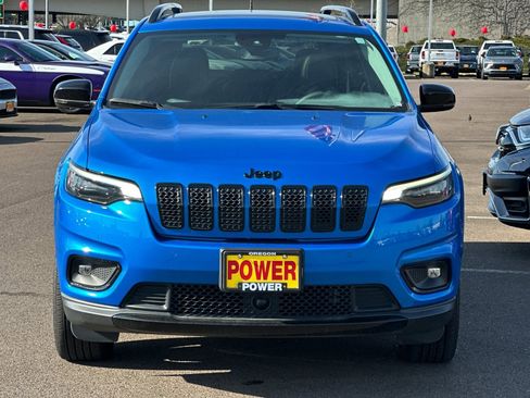 Used 2023 Jeep Cherokee Altitude Lux w/ Lux Elite Package image 9