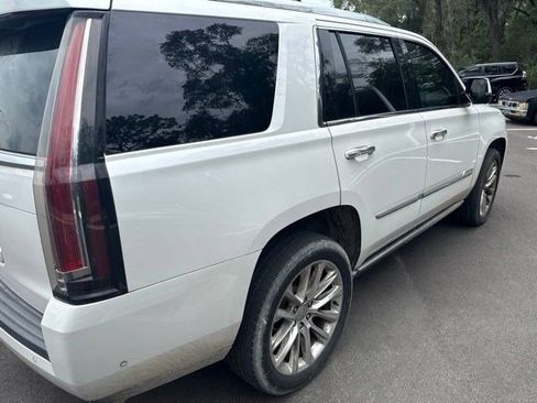 Used 2019 Cadillac Escalade Premium Luxury AWD/4WD image 5
