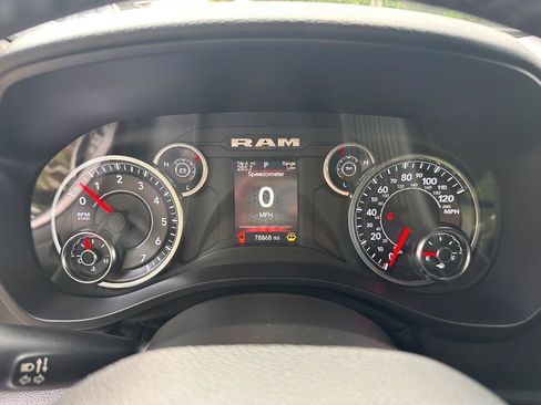 Used 2021 RAM 1500 Big Horn AWD/4WD image 9