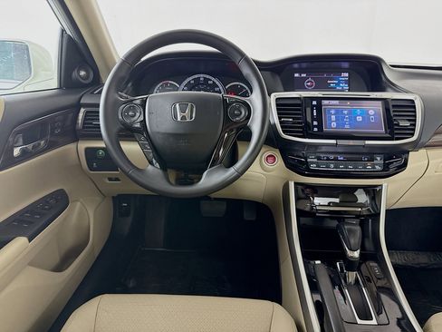 Used 2016 Honda Accord EX-L image 27