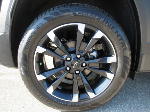 Used 2026 Chevrolet Equinox RS w/ Safety and Technology Package FWD image 8