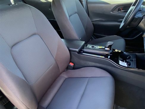 Certified 2025 Toyota Prius LE image 13