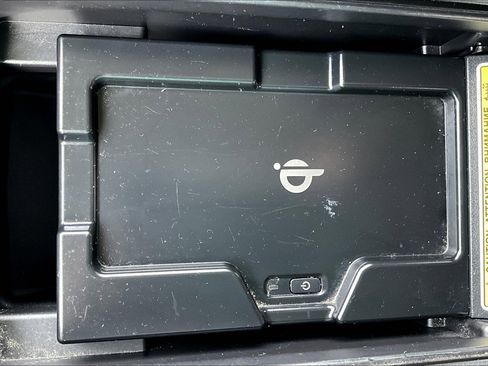 Used 2021 Toyota Highlander XLE image 33