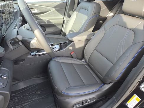 New 2026 Buick Envista Sport Touring w/ Convenience I Package FWD image 31