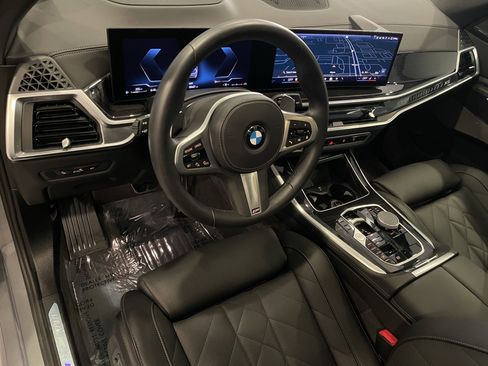 Used 2026 BMW X5 xDrive40i w/ M Sport Package AWD/4WD image 14
