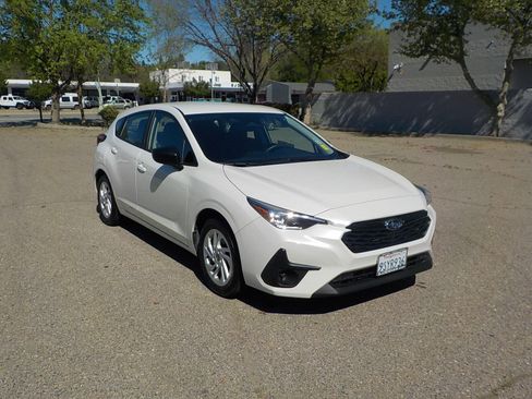 Used 2025 Subaru Impreza 2.0i image 6