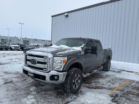 Used 2012 Ford F250 Lariat image 3
