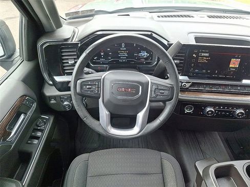 Used 2023 GMC Sierra 1500 Elevation image 12