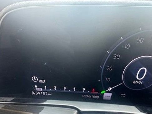 Certified 2023 Cadillac Escalade ESV Sport w/ LPO, ONYX Package image 10