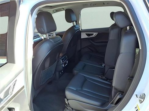 Used 2018 Audi Q7 3.0T Prestige image 8