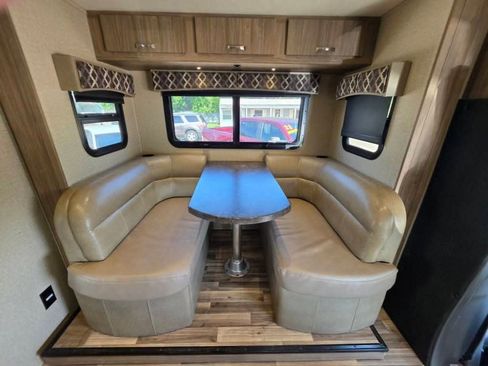 Used 2016 Mercedes-Benz Sprinter 3500 image 31