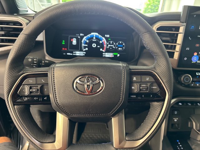 Used 2026 Toyota Sequoia Platinum AWD/4WD image 10
