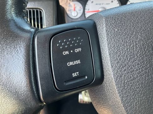 Used 2005 Dodge Ram 1500 Truck 2WD Regular Cab image 10