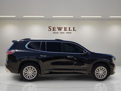 Used 2025 GMC Acadia Denali FWD image 5