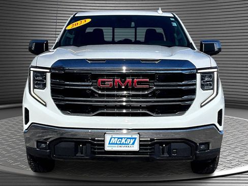 Used 2023 GMC Sierra 1500 SLT w/ SLT Premium Package image 2