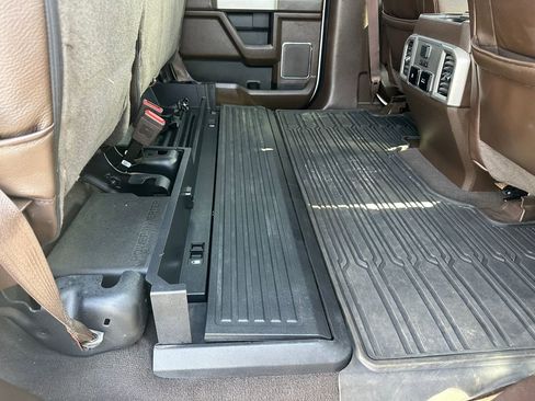 Used 2022 Ford F450 King Ranch w/ Chrome Package image 56