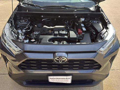 Used 2024 Toyota RAV4 XLE FWD image 29