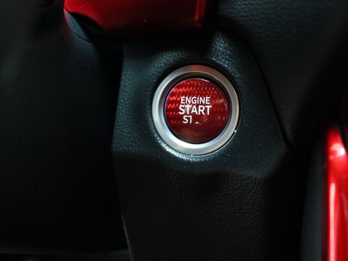 Used 2022 Toyota RAV4 XSE AWD/4WD image 18