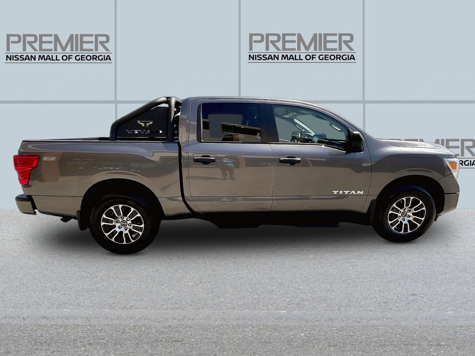 Certified 2024 Nissan Titan SV w/ SV Convenience Package AWD/4WD image 8