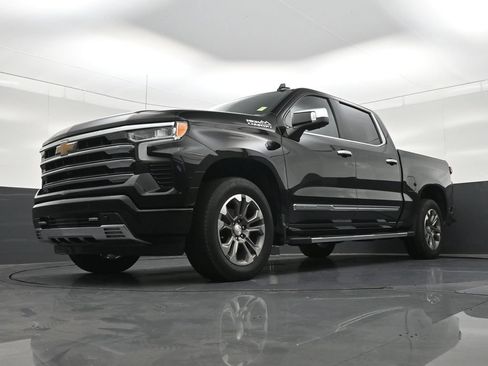 Used 2023 Chevrolet Silverado 1500 High Country w/ Technology Package RWD image 23