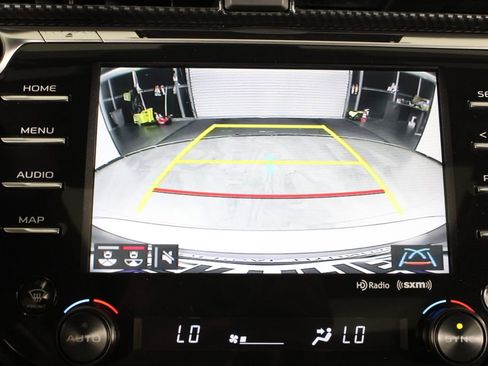 Used 2019 Toyota Camry XSE image 28