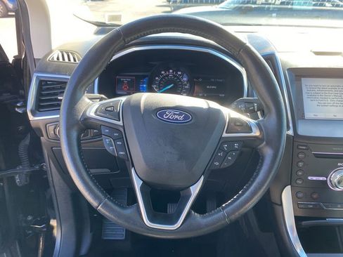 Used 2018 Ford Edge Titanium w/ Equipment Group 301A image 22