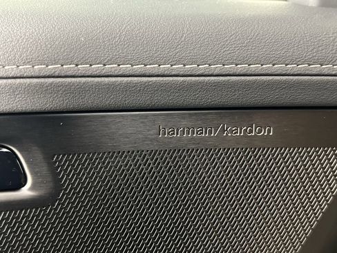 New 2026 Volvo XC90 B6 Plus w/ Protection Package Premier image 12