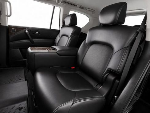 Used 2017 INFINITI QX80 4WD image 17