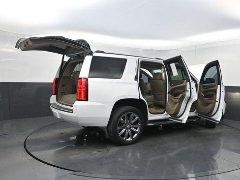 Used 2017 Chevrolet Tahoe Premier RWD image 39