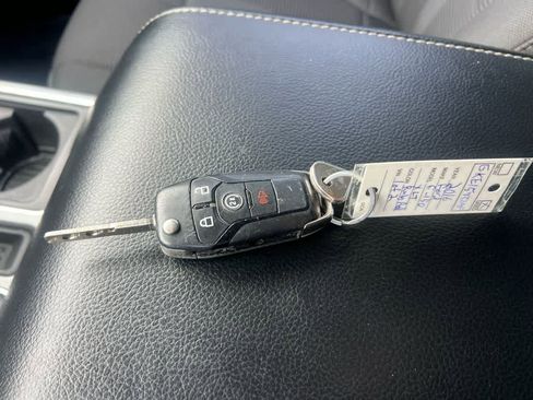 Used 2016 Ford F150 XLT w/ Equipment Group 302A Luxury image 39