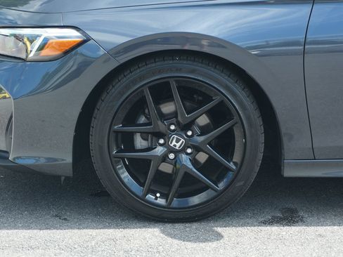 Used 2025 Honda Civic Sport image 9
