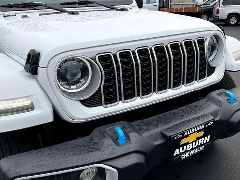 Used 2024 Jeep Wrangler Unlimited Sahara image 28