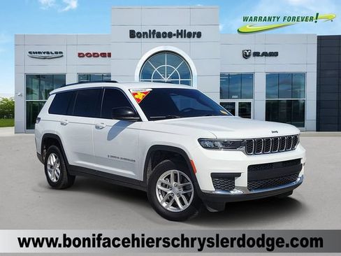 Used 2023 Jeep Grand Cherokee L Laredo RWD image 1