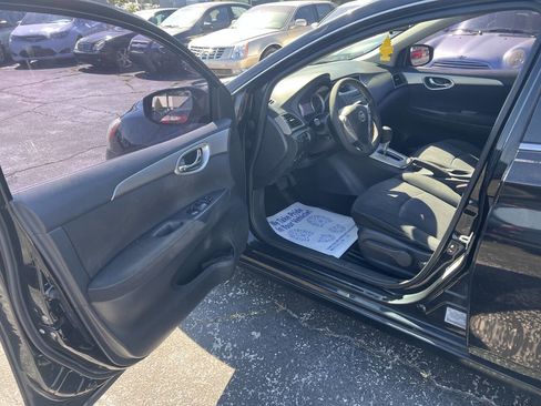 Used 2014 Nissan Sentra SV image 9