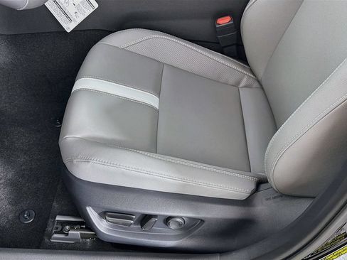 New 2026 Toyota Camry SE FWD image 23