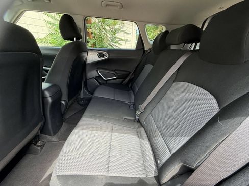 Used 2023 Kia Soul LX w/ Option Group 015 FWD image 23