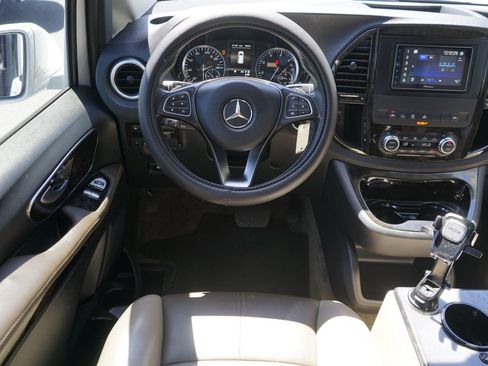 Used 2018 Mercedes-Benz Metris Passenger image 15