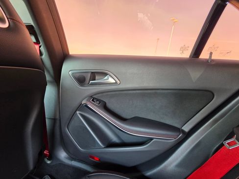 Used 2016 Mercedes-Benz CLA 250 image 18