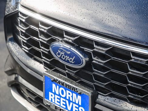 Used 2024 Ford Escape ST-Line image 7