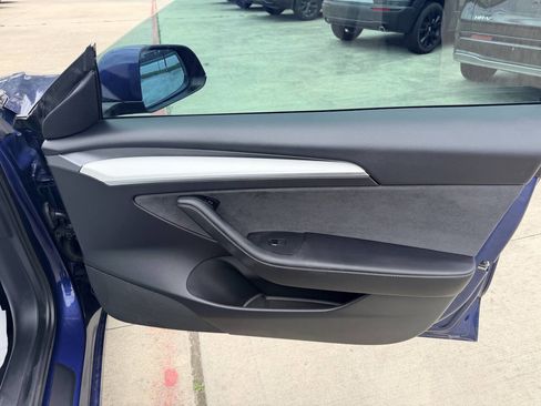 Used 2021 Tesla Model 3 Long Range image 23
