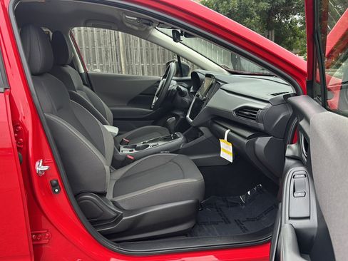 Used 2025 Subaru Crosstrek 2.5i Premium AWD/4WD image 13