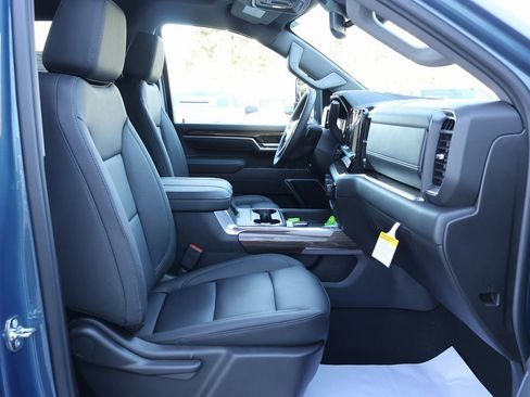 New 2026 Chevrolet Silverado 3500 LT w/ Trail Boss Package image 44