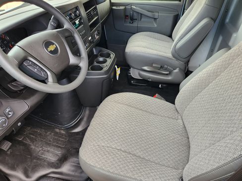 New 2025 Chevrolet Express 3500 w/ Power Convenience Package image 4