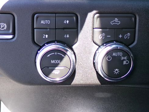 New 2026 GMC Sierra 1500 SLE w/ X31 Off-Road Package image 10