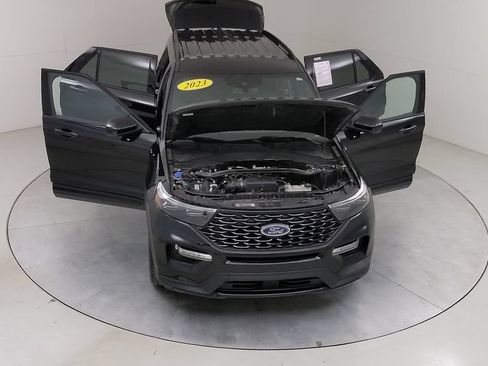 Certified 2023 Ford Explorer ST-Line AWD/4WD image 49