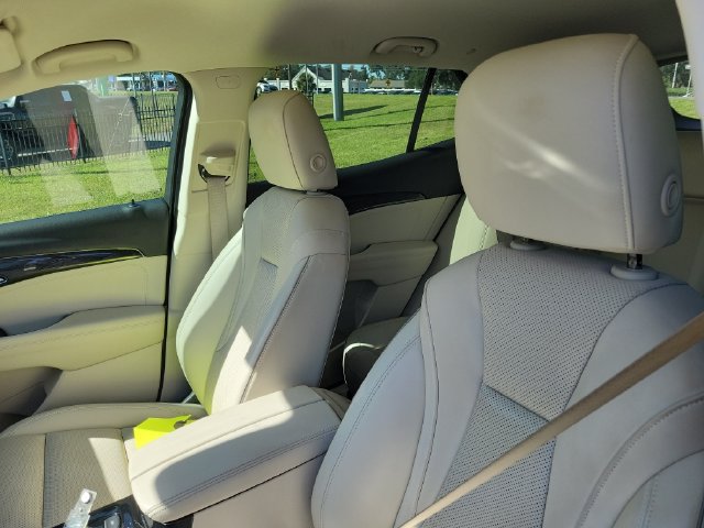 Used 2023 Buick Envision Essence AWD/4WD image 19