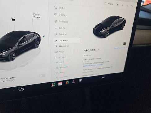 Used 2023 Tesla Model 3 Standard Range RWD image 2