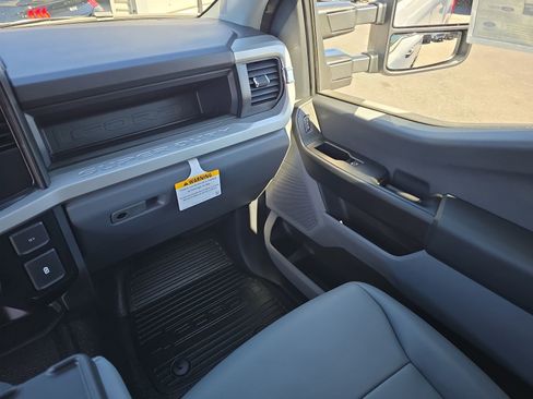 New 2026 Ford F250 XL w/ XL Driver Assist Package AWD/4WD image 11