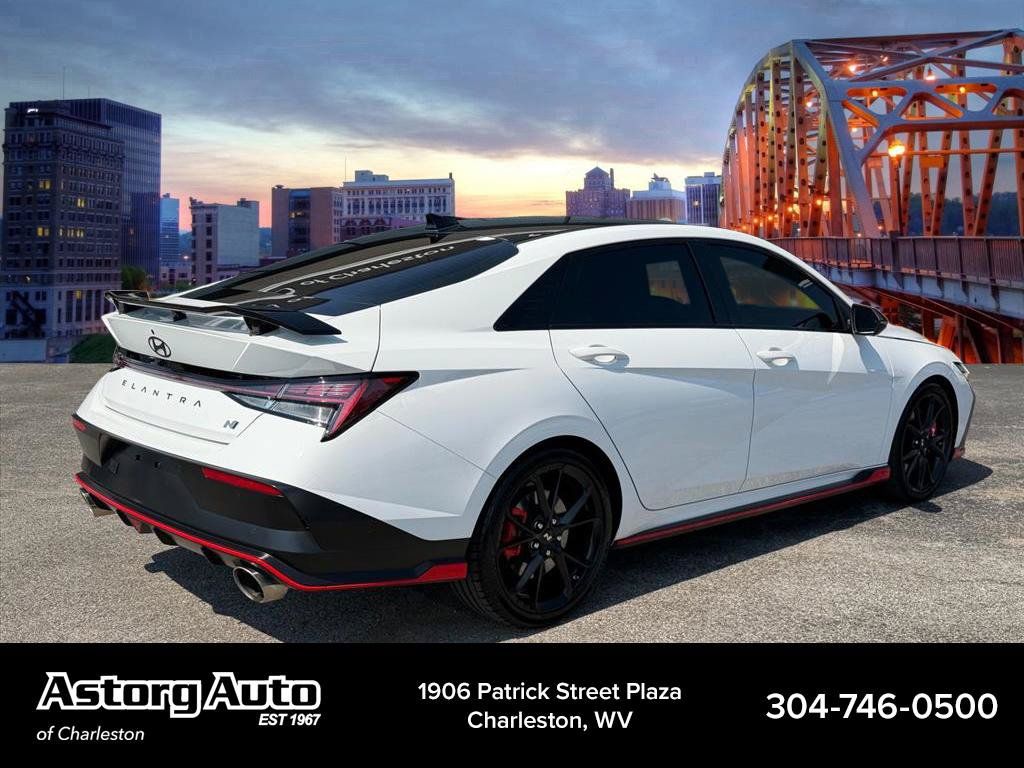 Used 2026 Hyundai Elantra N FWD image 3